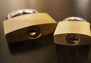 Union Locksmith Store Kansas City, MO 816-425-3447 - key-broke-in-lock